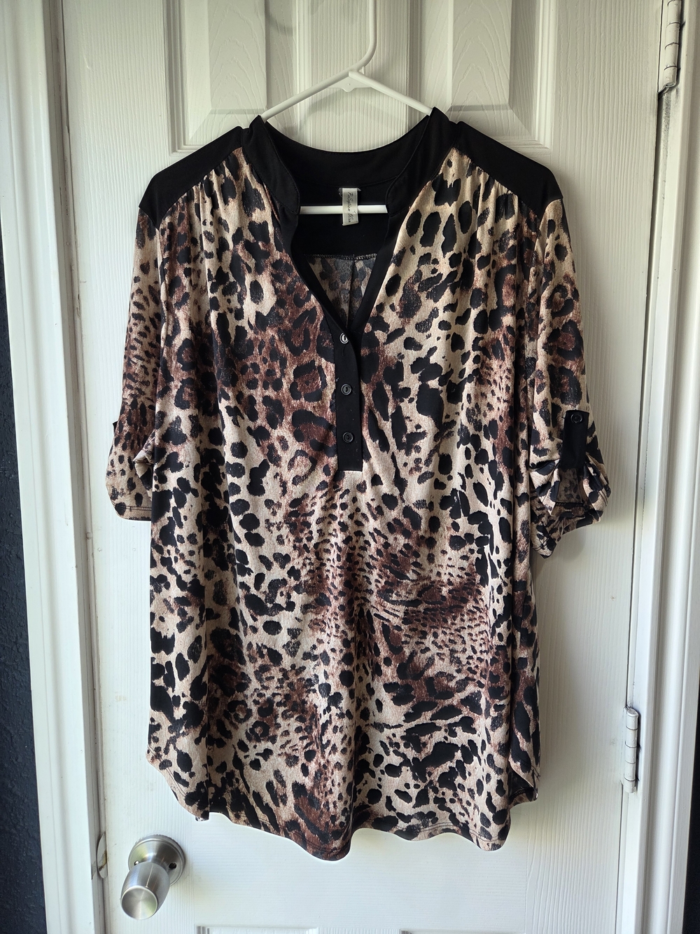 PerSeption Concept Womens Leopard Print V-Neck Roll-Sleeve Top - Black & Brown